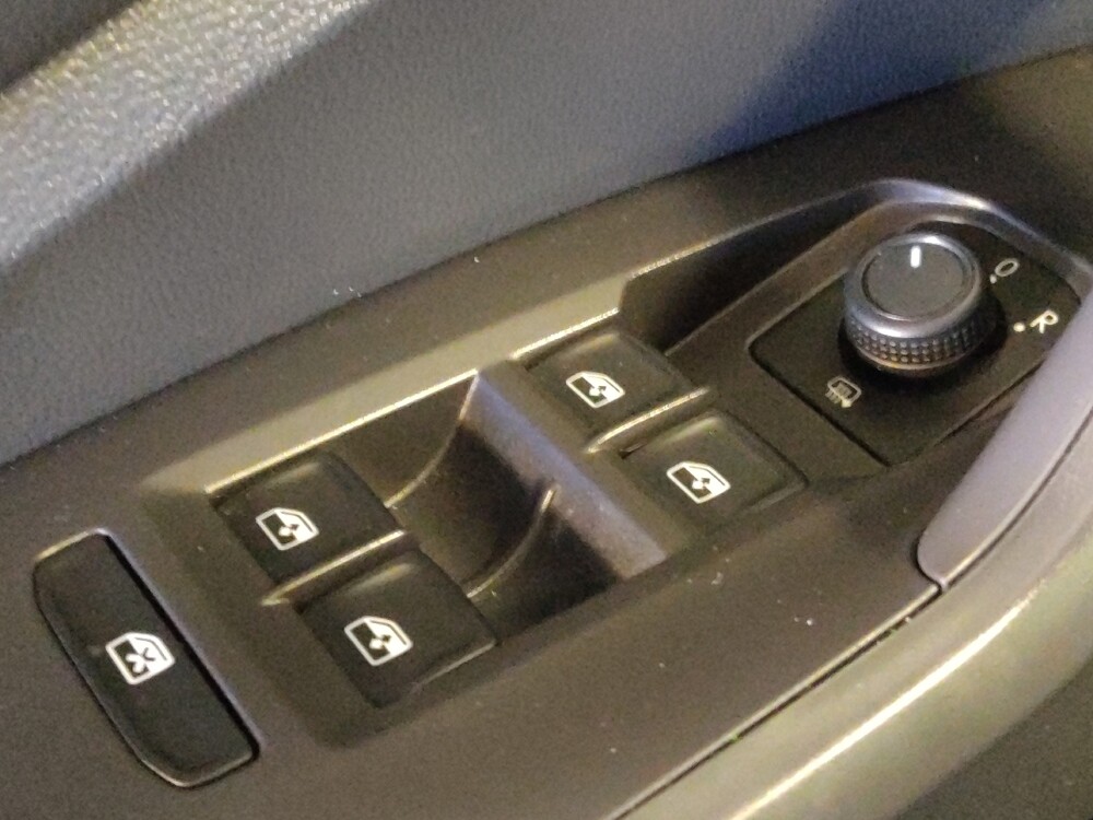 2019 Volkswagen Jetta in Houston, TX 77074 - 18131594 27