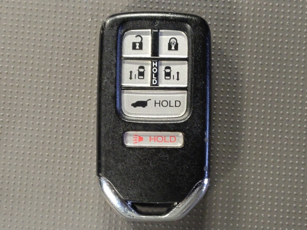 2016 Honda Odyssey in Houston, TX 77074 - 18131595 32