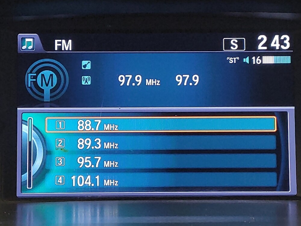 2016 Honda Odyssey in Houston, TX 77074 - 18131595 25