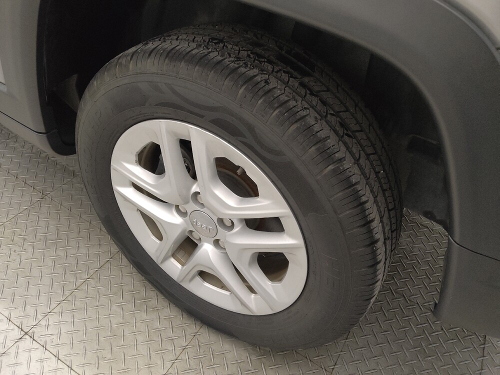 2018 Jeep Compass in San Antonio, TX 78238 - 18131596 31