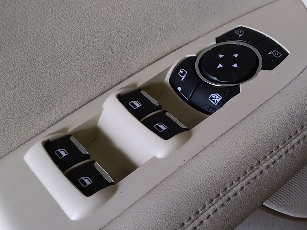 2017 Lincoln MKZ in Houston, TX 77074 - 18131598 27