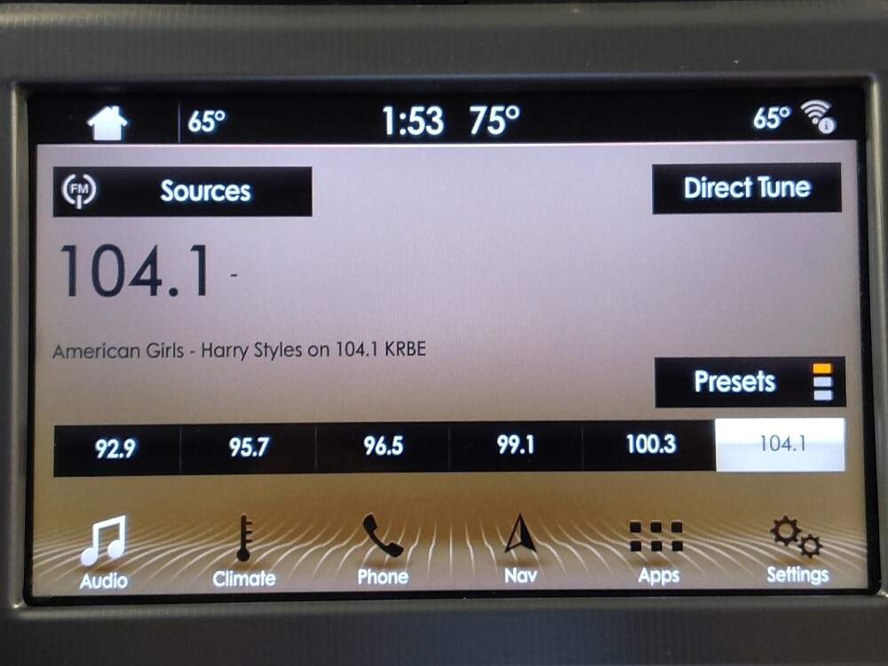 2017 Lincoln MKZ in Houston, TX 77074 - 18131598 25