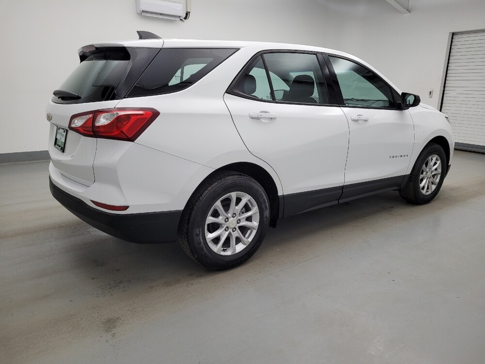 2019 Chevrolet Equinox in Toledo, OH 43617 - 18131599 10