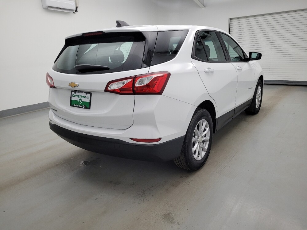 2019 Chevrolet Equinox in Toledo, OH 43617 - 18131599 9