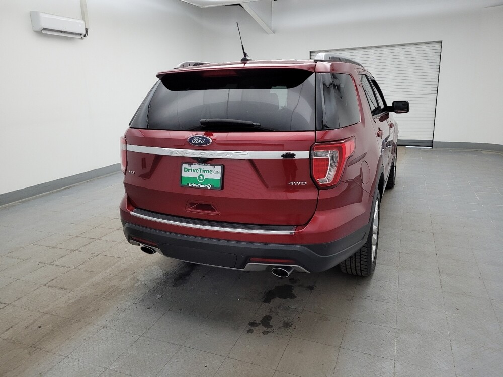 2018 Ford Explorer in Cincinnati, OH 45255 - 18131600 7