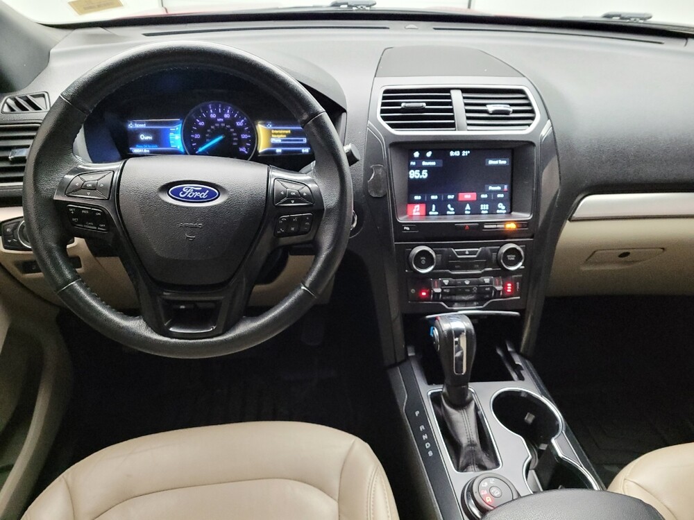 2018 Ford Explorer in Cincinnati, OH 45255 - 18131600 22
