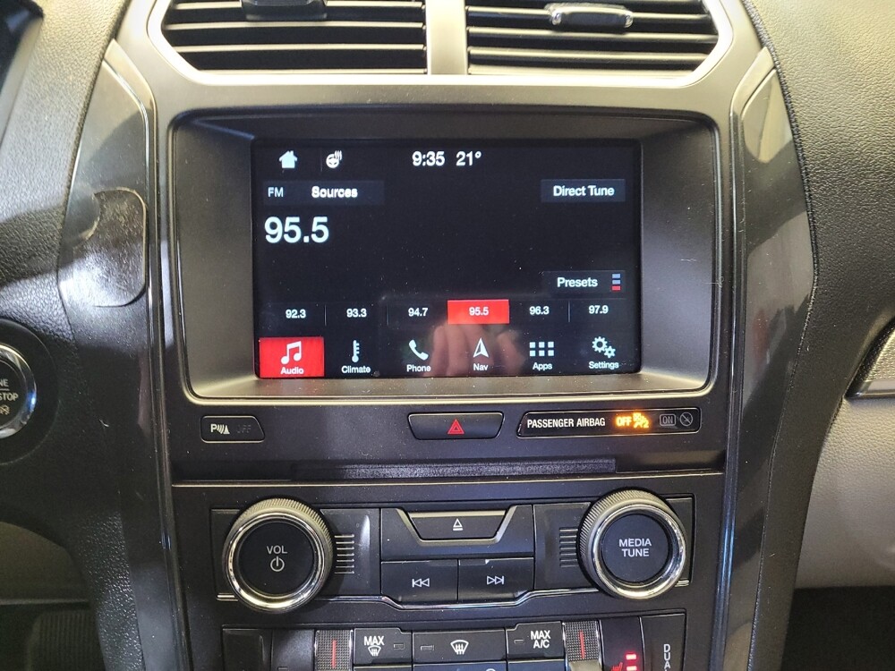 2018 Ford Explorer in Cincinnati, OH 45255 - 18131600 25