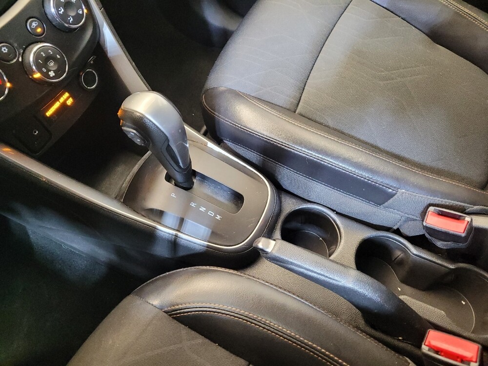 2018 Chevrolet Trax in Mishawaka, IN 46545 - 18131601 26