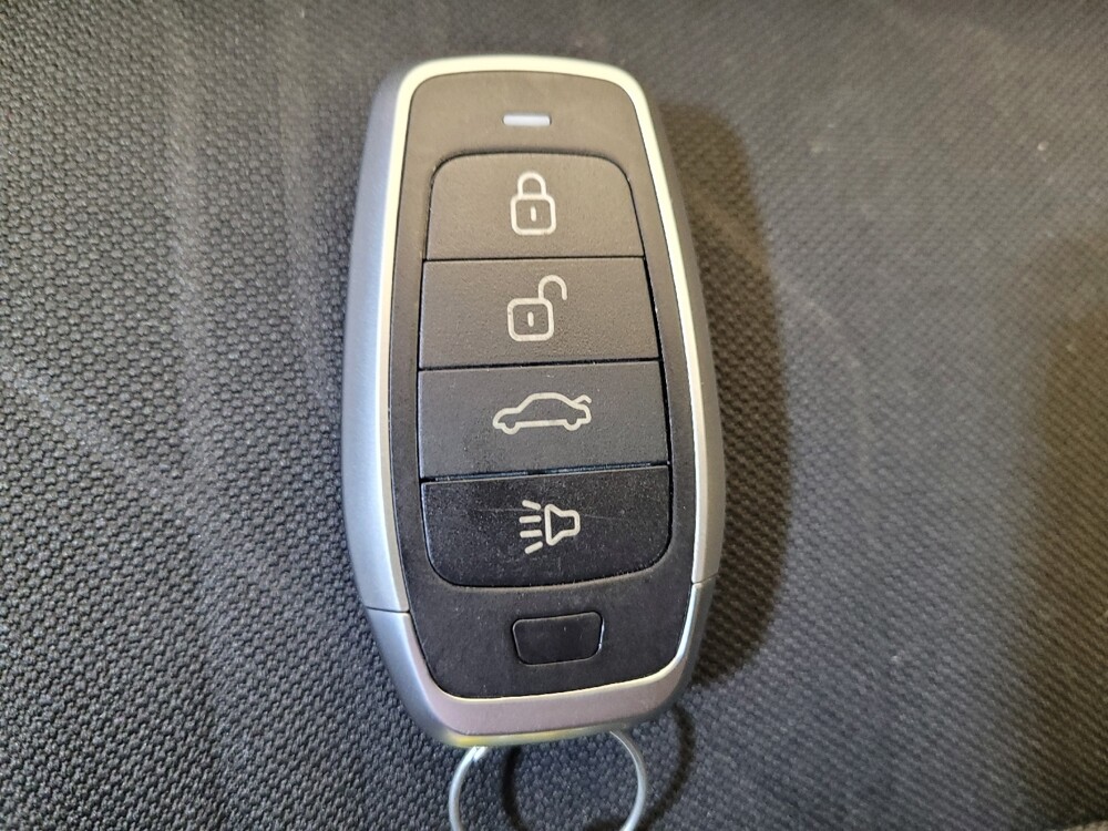 2018 Chevrolet Trax in Mishawaka, IN 46545 - 18131601 32