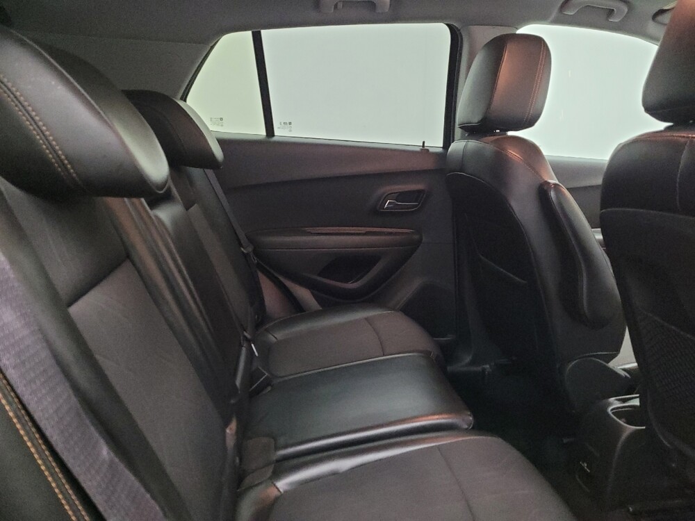 2018 Chevrolet Trax in Mishawaka, IN 46545 - 18131601 19