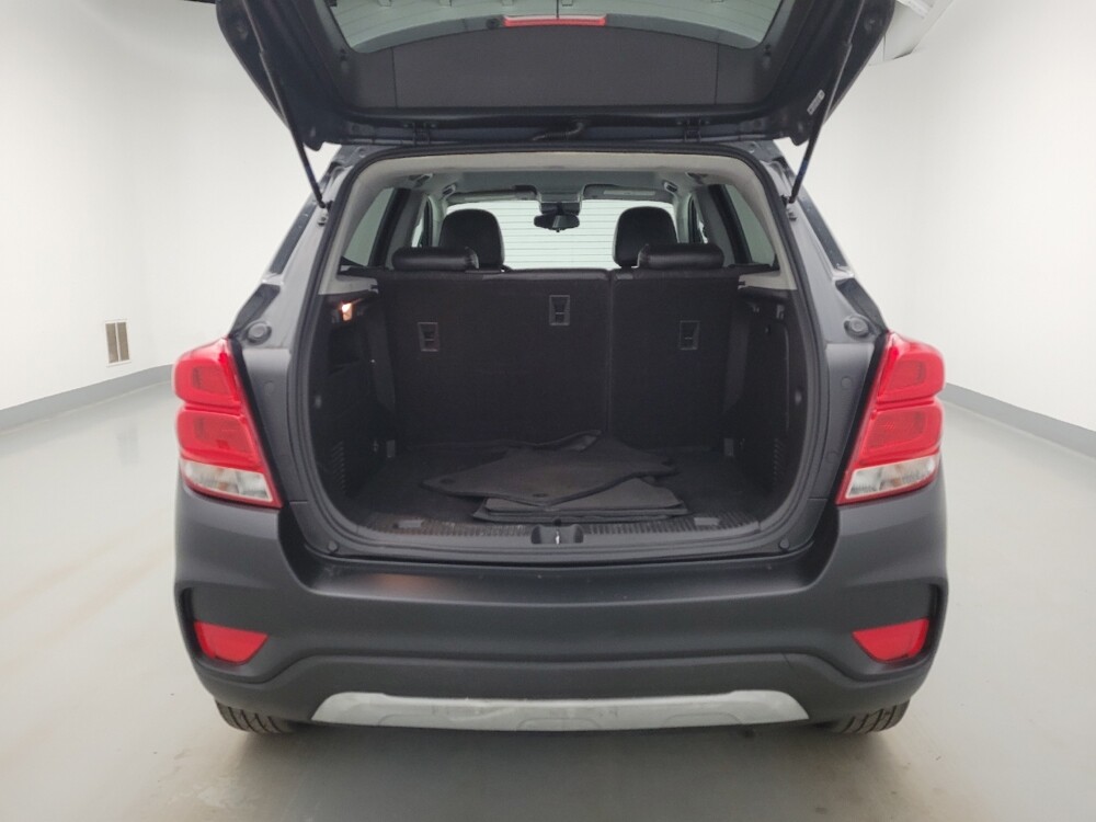 2018 Chevrolet Trax in Mishawaka, IN 46545 - 18131601 29