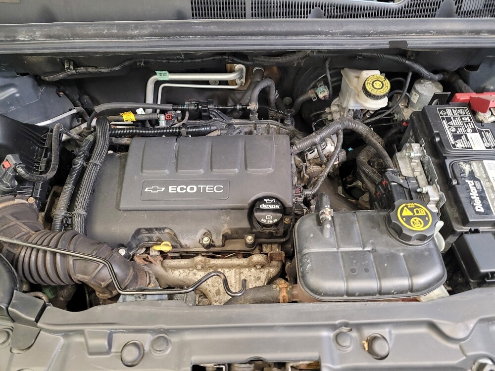 2018 Chevrolet Trax in Mishawaka, IN 46545 - 18131601 30