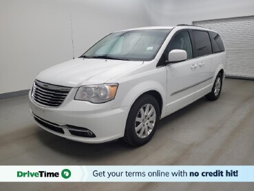2016 Chrysler Town & Country in Miamisburg, OH 45342