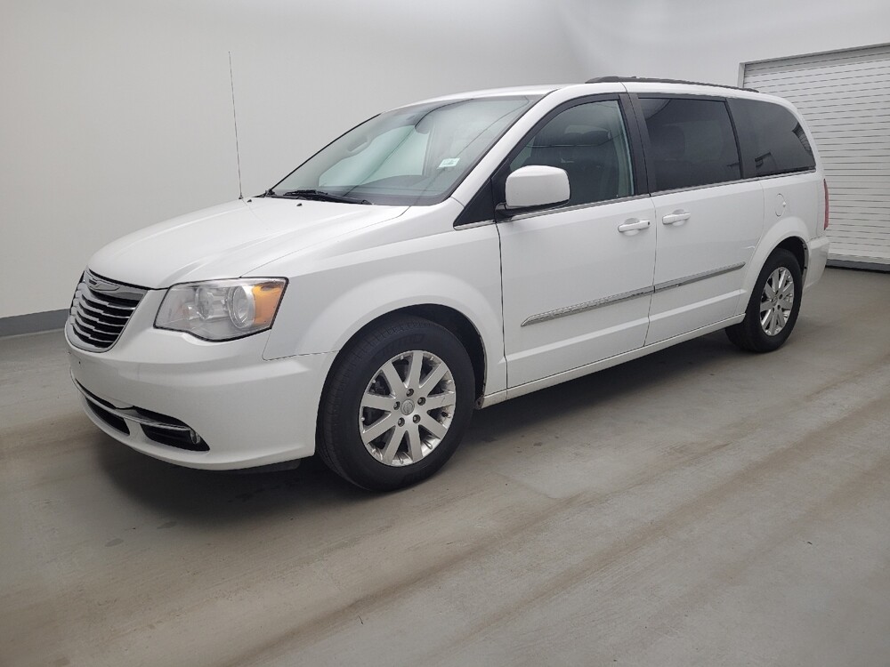 2016 Chrysler Town & Country in Miamisburg, OH 45342 - 18131605 2