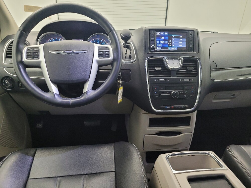 2016 Chrysler Town & Country in Miamisburg, OH 45342 - 18131605 22