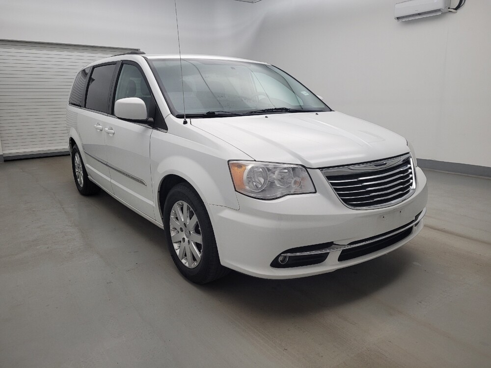 2016 Chrysler Town & Country in Miamisburg, OH 45342 - 18131605 13