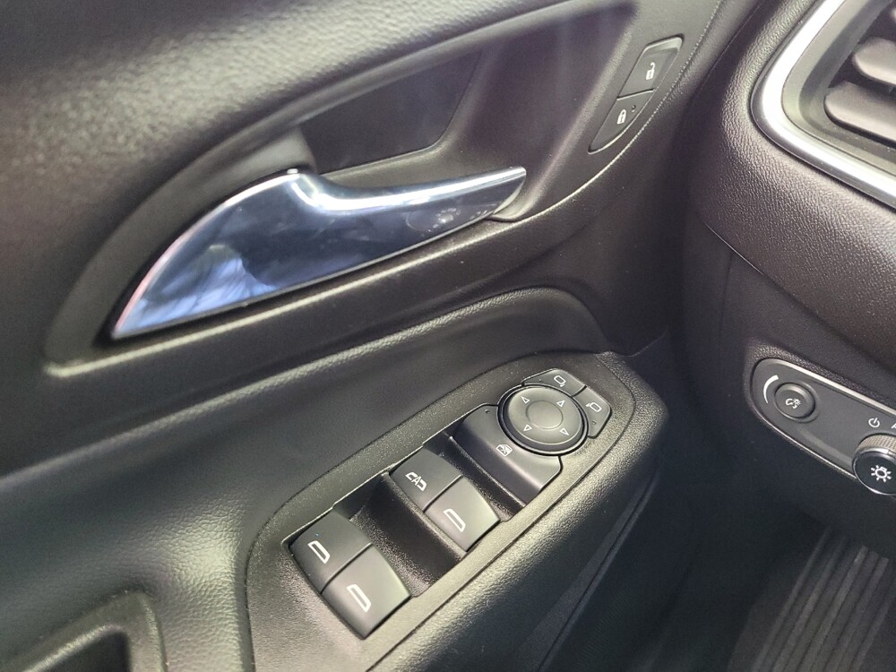 2023 Chevrolet Equinox in Toledo, OH 43617 - 18131607 27