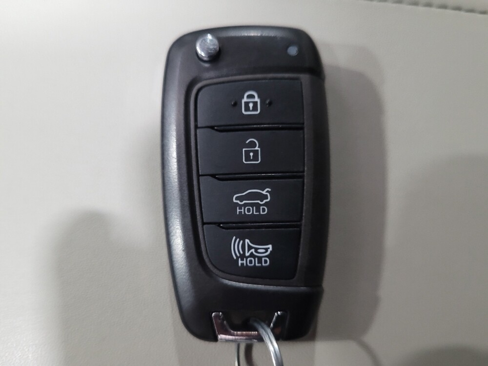 2023 Hyundai Sonata in Pittsburgh, PA 15236 - 18131616 32