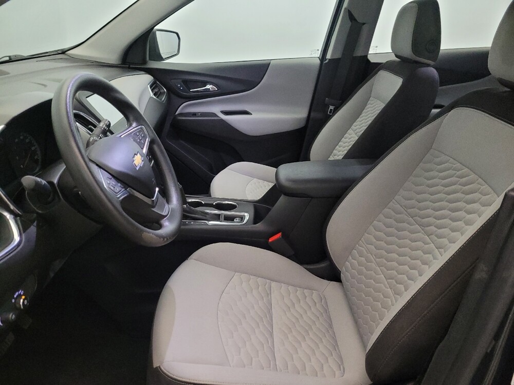 2018 Chevrolet Equinox in Pittsburgh, PA 15236 - 18131628 17