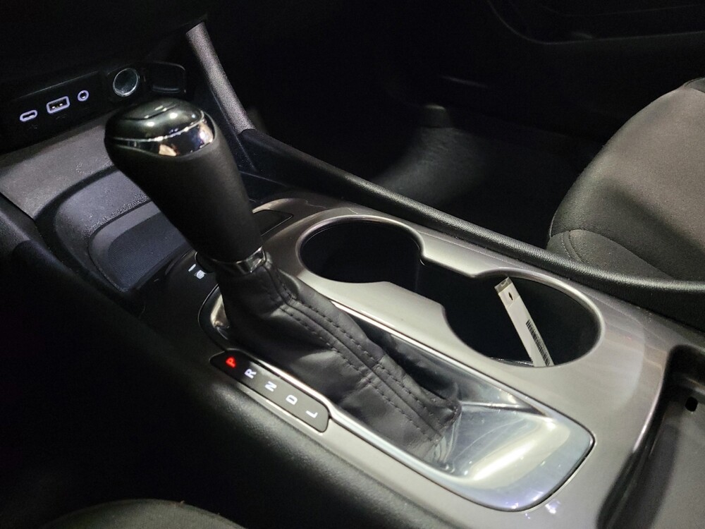 2019 Chevrolet Malibu in Pittsburgh, PA 15236 - 18131632 26