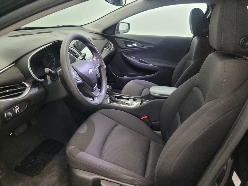 2019 Chevrolet Malibu in Pittsburgh, PA 15236 - 18131632 17