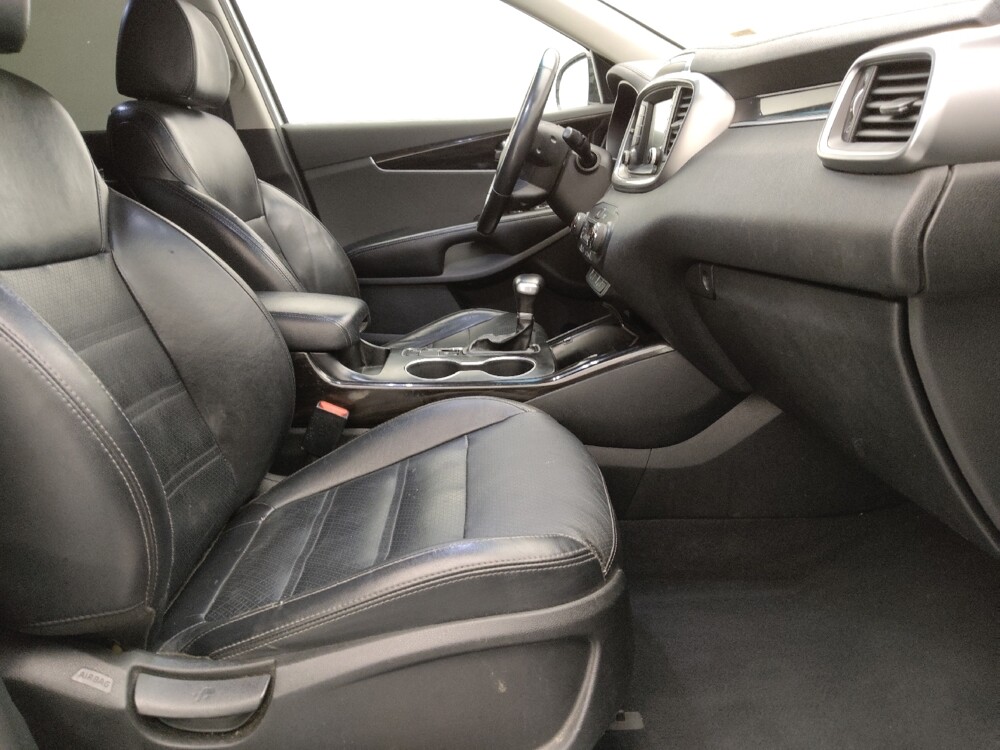 2019 Kia Sorento in Wichita, KS 67207 - 18131637 21
