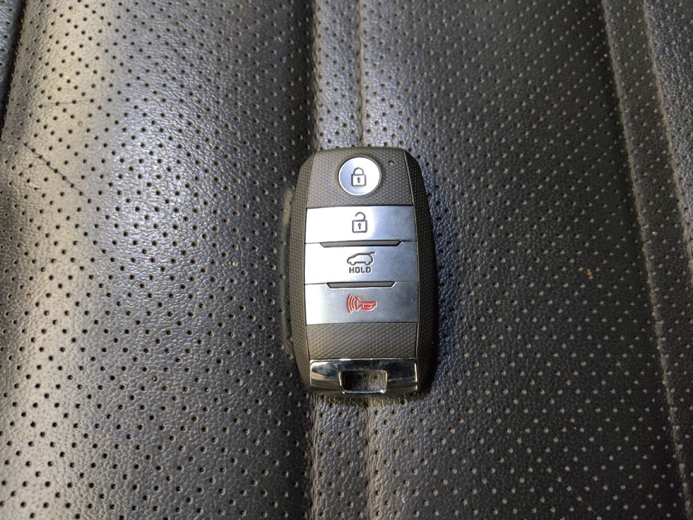 2019 Kia Sorento in Wichita, KS 67207 - 18131637 32