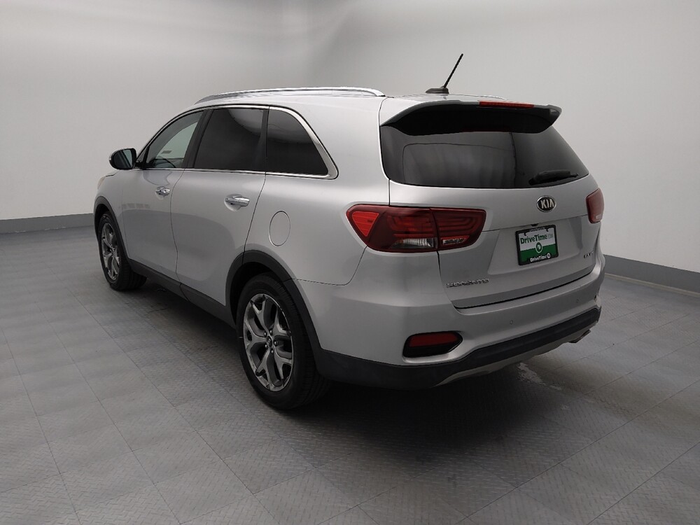 2019 Kia Sorento in Wichita, KS 67207 - 18131637 5