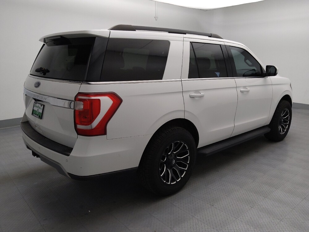 2020 Ford Expedition in Springfield, MO 65807 - 18131638 10