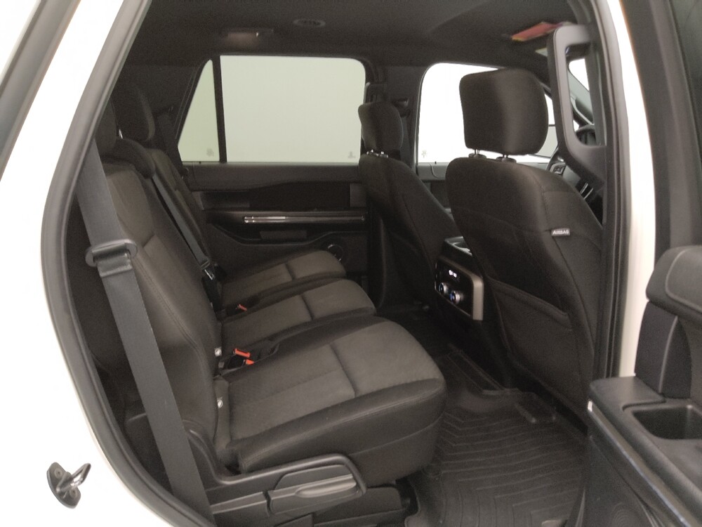 2020 Ford Expedition in Springfield, MO 65807 - 18131638 19