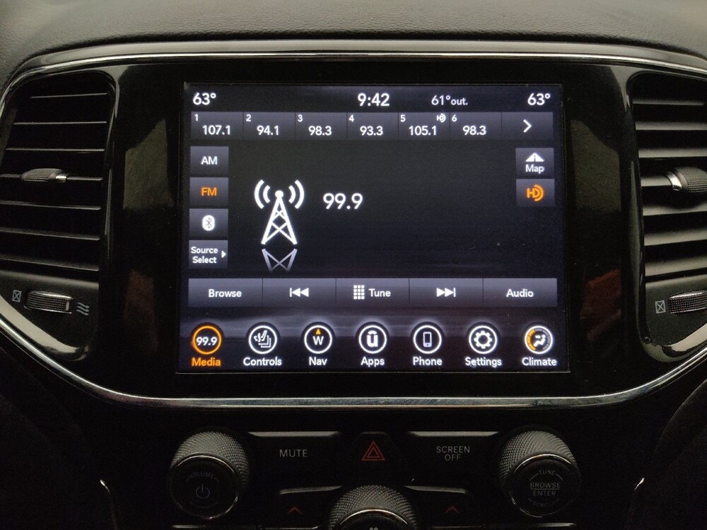 2021 Jeep Grand Cherokee in St. Louis, MO 63136 - 18131640 25