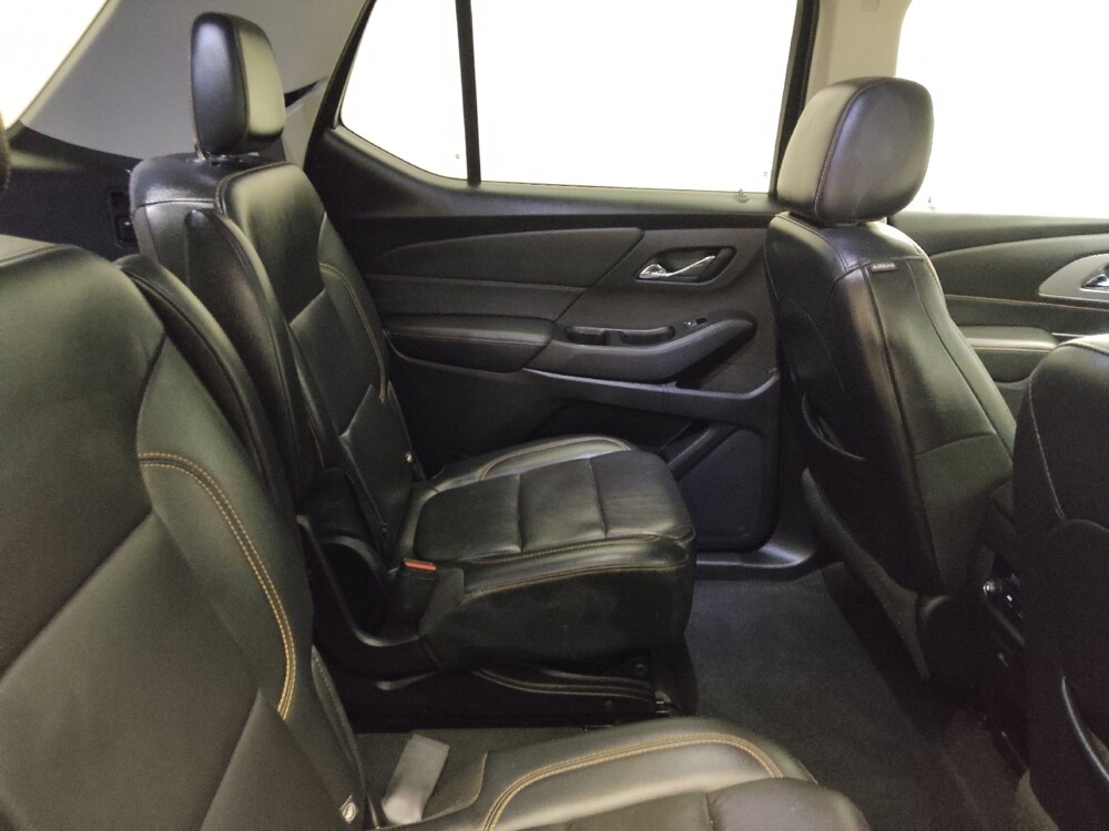 2018 Chevrolet Traverse in Lombard, IL 60148 - 18131644 19