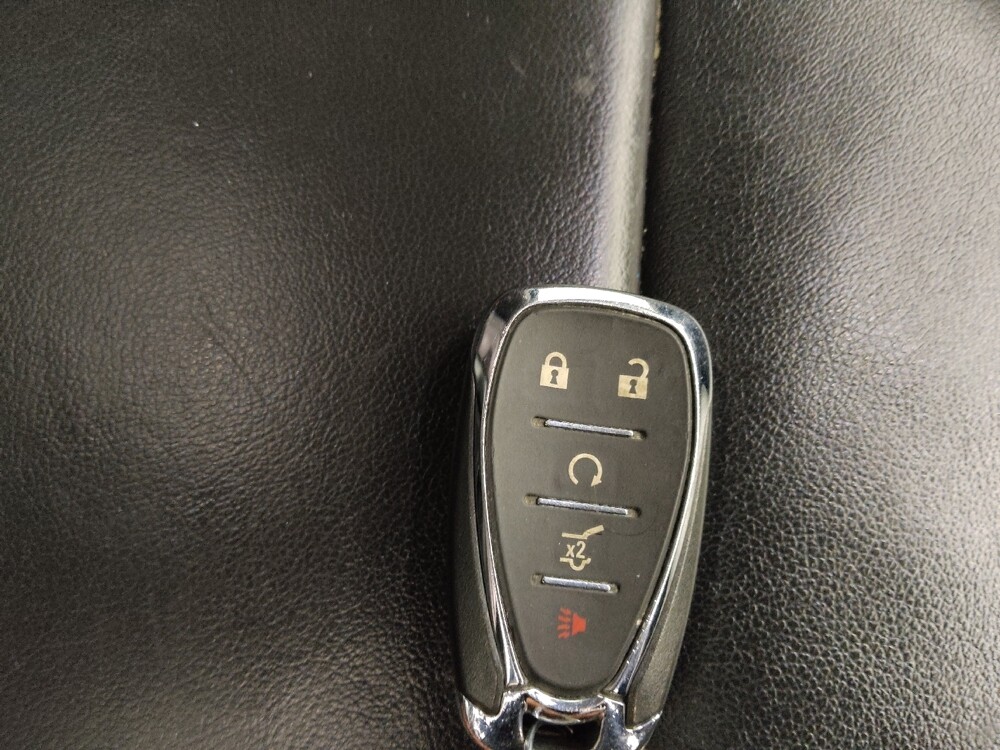 2018 Chevrolet Traverse in Lombard, IL 60148 - 18131644 32