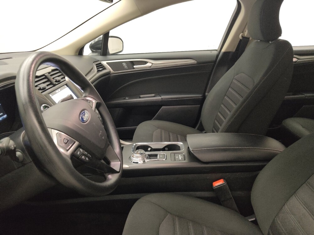 2019 Ford Fusion in Lombard, IL 60148 - 18131647 17