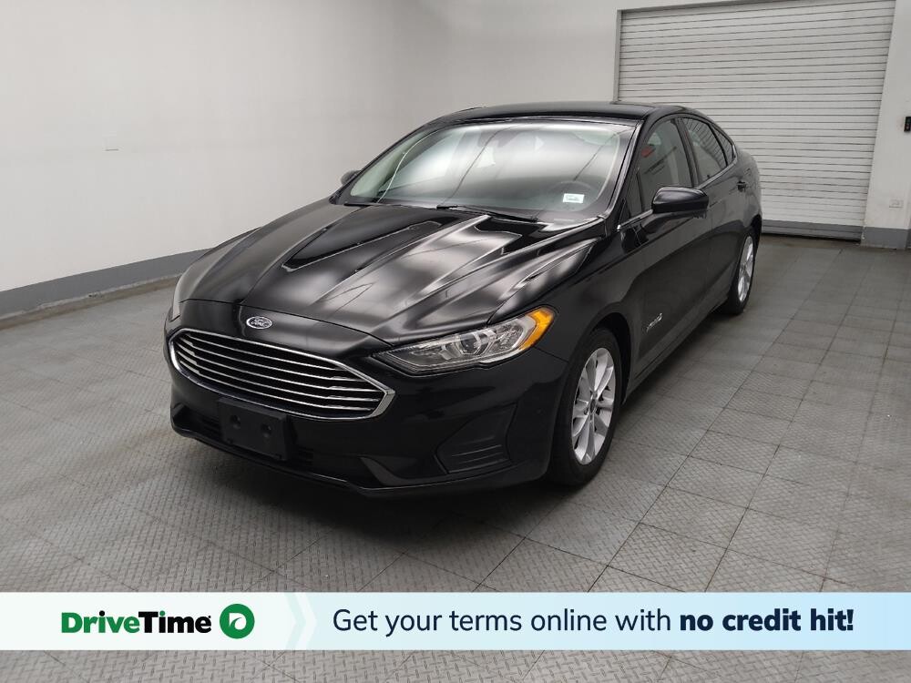2019 Ford Fusion in Lombard, IL 60148 - 18131647