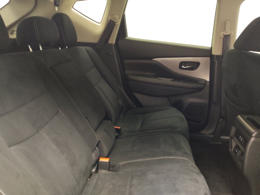 2019 Nissan Murano in Indianapolis, IN 46222 - 18131651 19