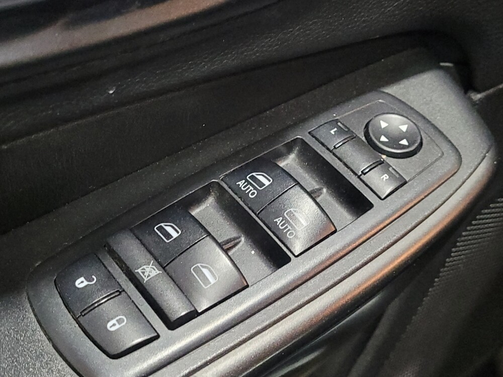 2019 Jeep Cherokee in Chesapeake, VA 23320 - 18131661 27