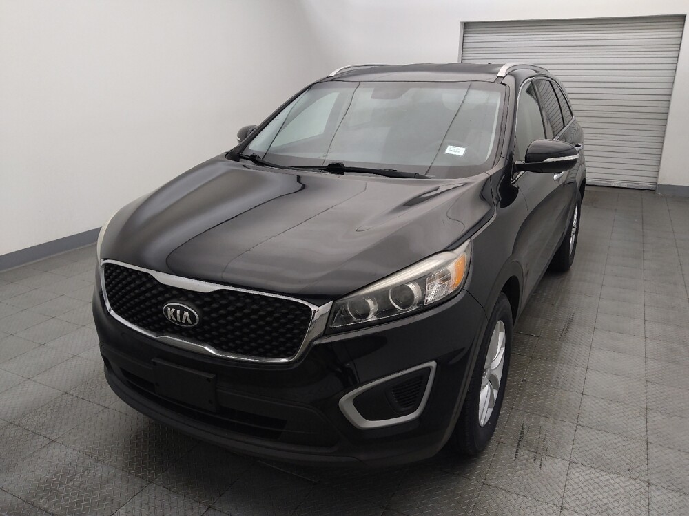 2018 Kia Sorento in Houston, TX 77074 - 18131662 15