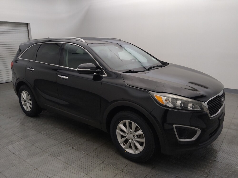 2018 Kia Sorento in Houston, TX 77074 - 18131662 11