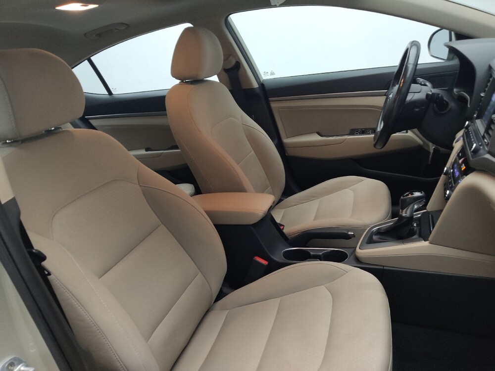 2017 Hyundai Elantra in Conyers, GA 30094 - 18131666 21