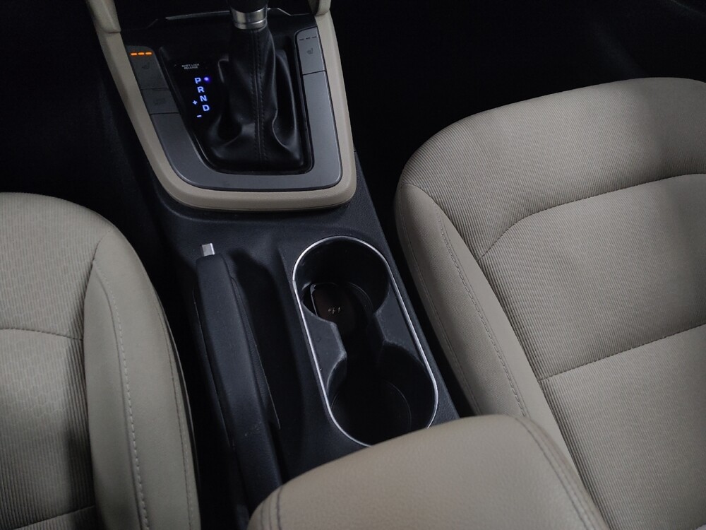 2017 Hyundai Elantra in Conyers, GA 30094 - 18131666 26