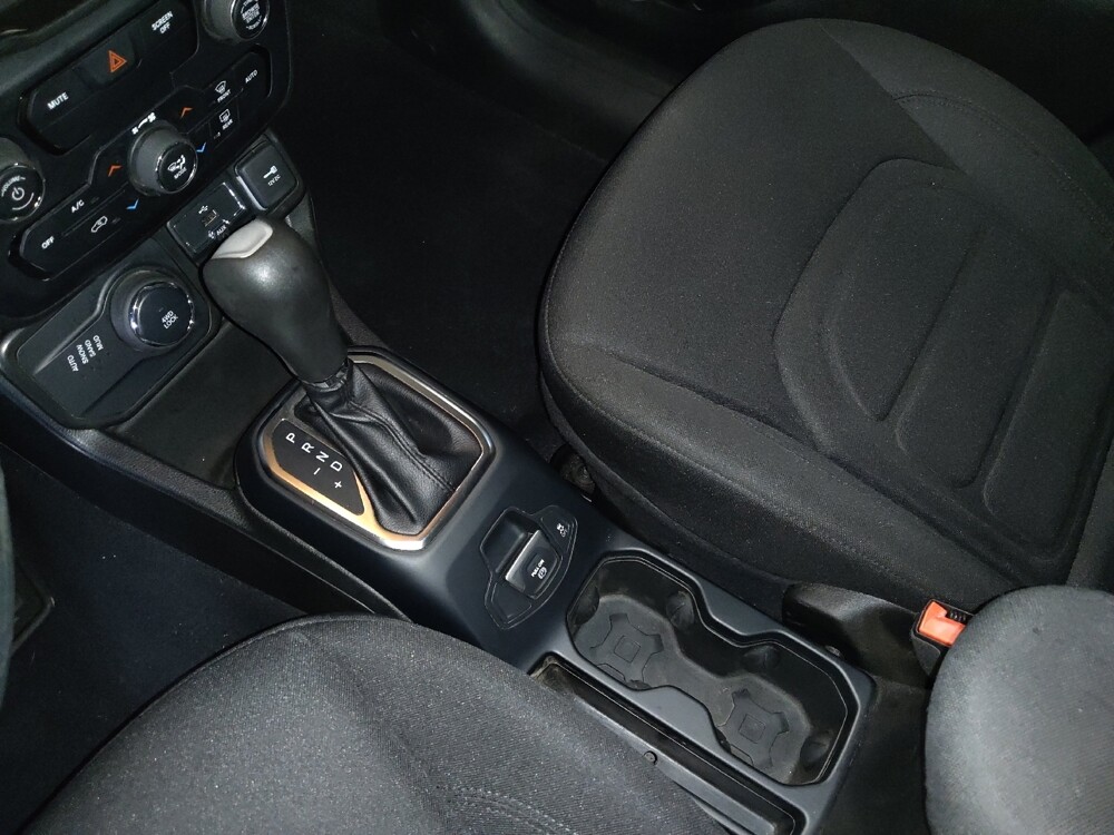 2020 Jeep Renegade in Ocala, FL 34471 - 18131669 22