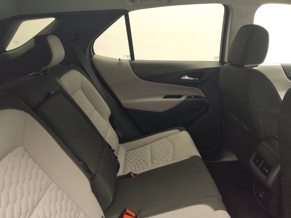 2020 Chevrolet Equinox in Lombard, IL 60148 - 18131683 19
