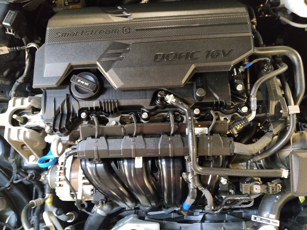 2025 Hyundai Elantra in Greensboro, NC 27407 - 18131687 30