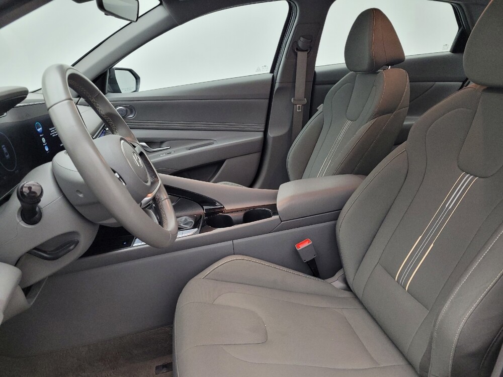 2025 Hyundai Elantra in Greensboro, NC 27407 - 18131687 17