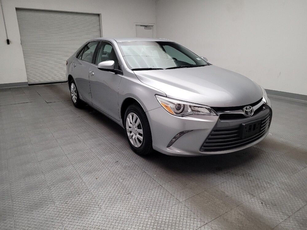 2016 Toyota Camry in Torrance, CA 90504 - 18131690 13