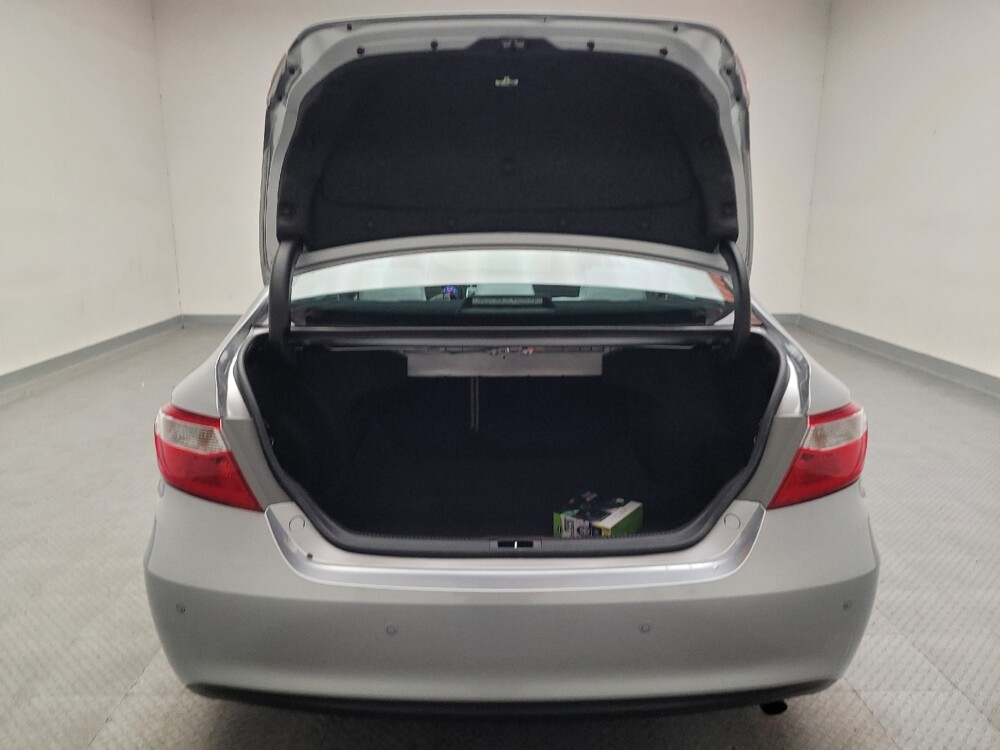 2016 Toyota Camry in Torrance, CA 90504 - 18131690 29