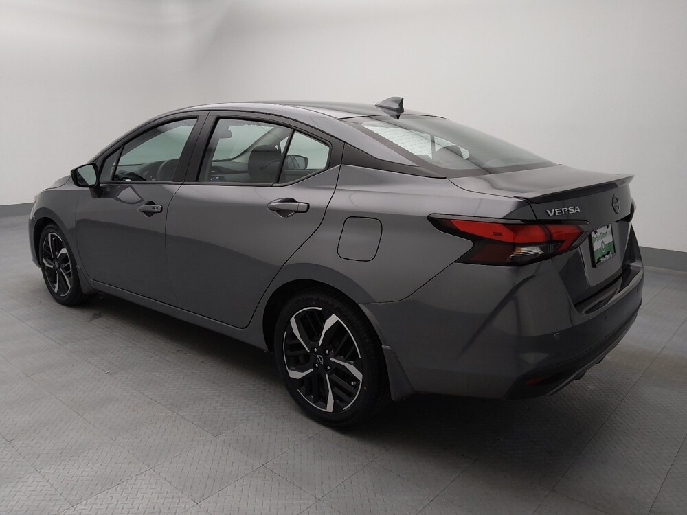 2025 Nissan Versa in Gladstone, MO 64118 - 18131699 3