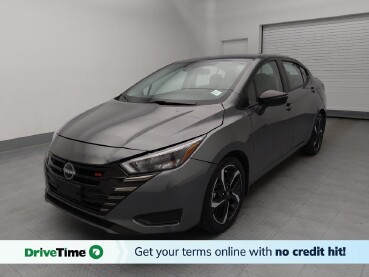 2025 Nissan Versa in Gladstone, MO 64118