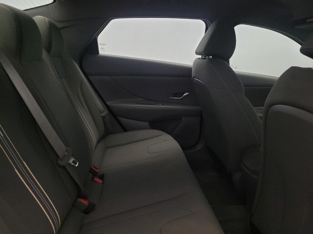 2023 Hyundai Elantra in New Castle, DE 19720 - 18131705 19